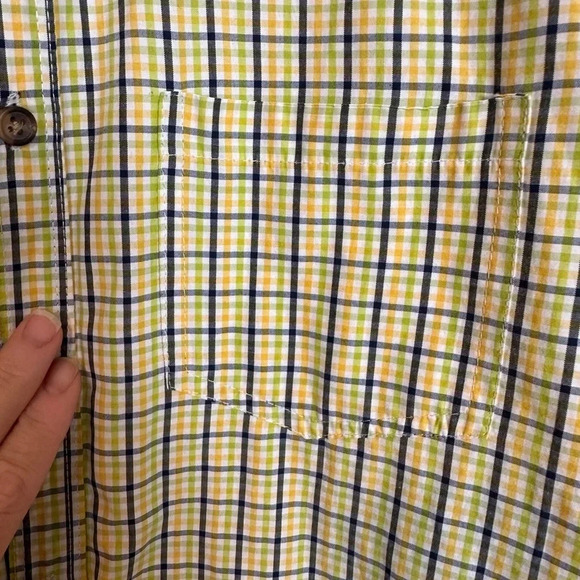 Men’s  plaid long sleeve shirt. - Picture 5 of 10